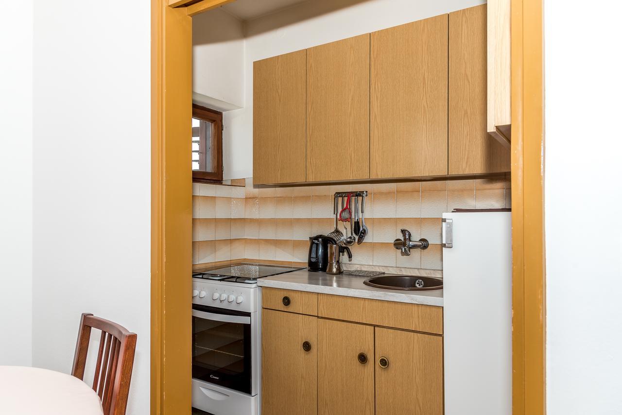 Apartment Promona Drniš Eksteriør billede