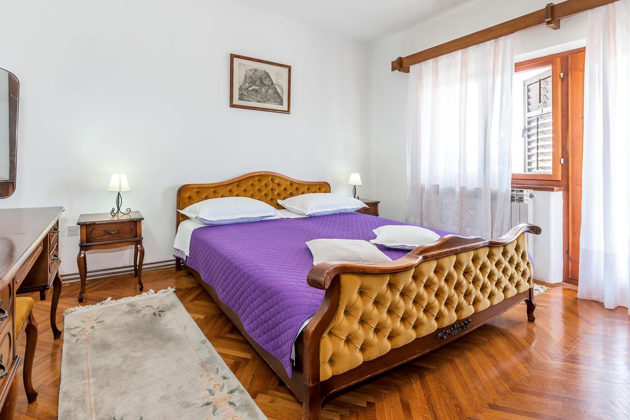 Apartment Promona Drniš Eksteriør billede