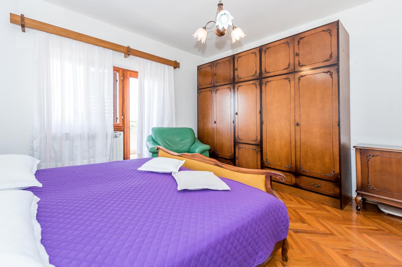 Apartment Promona Drniš Eksteriør billede