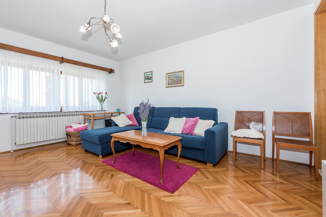 Apartment Promona Drniš Eksteriør billede