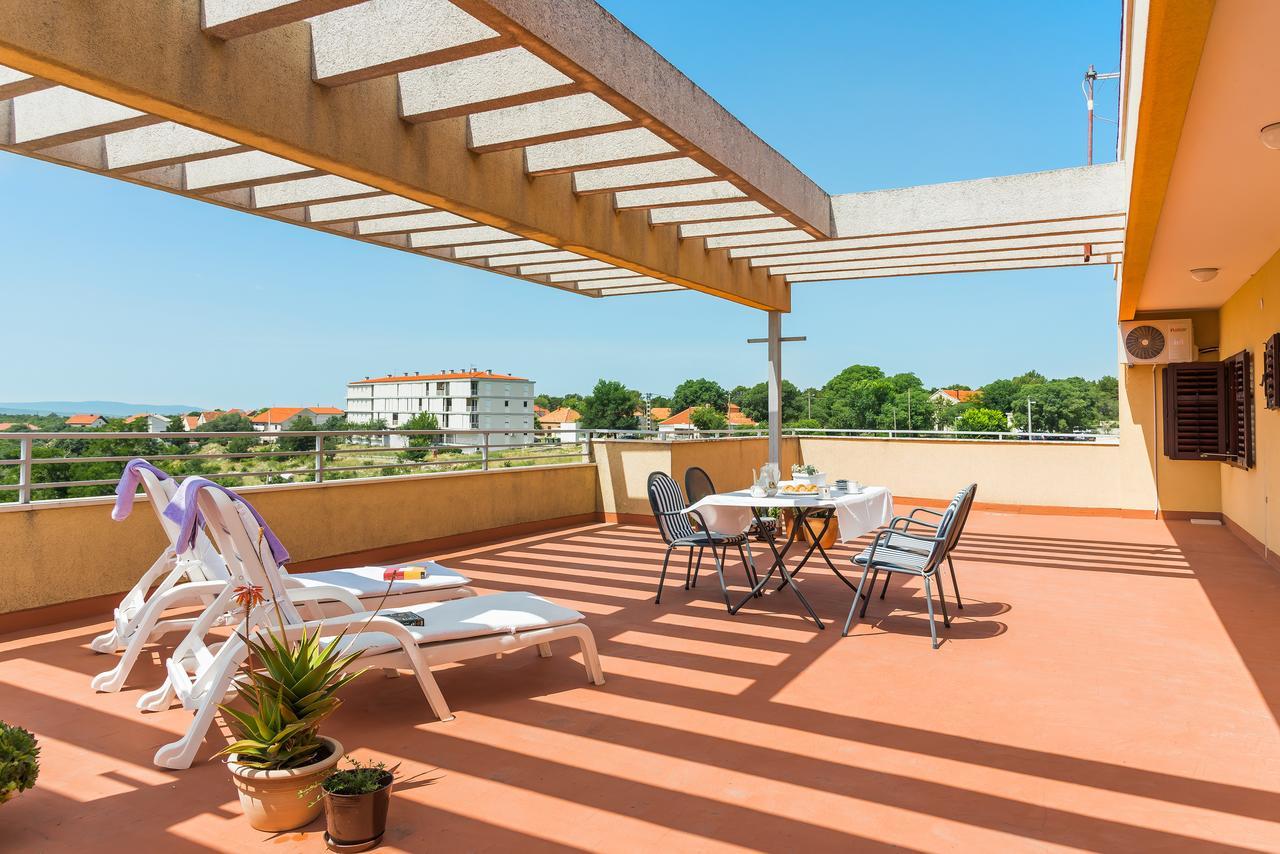 Apartment Promona Drniš Eksteriør billede